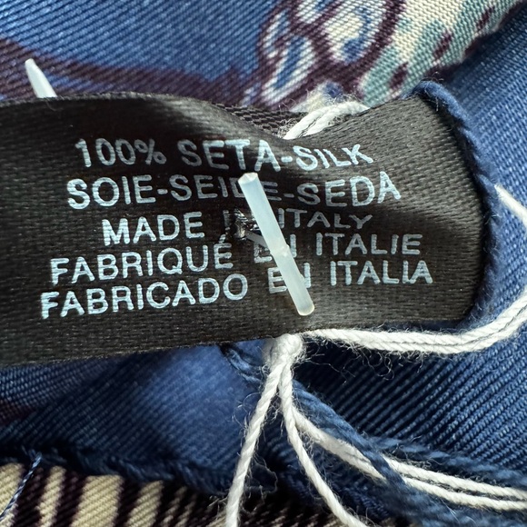 Inoui Toosh 100% Silk Printed Scarf New Large - Picture 4 of 5